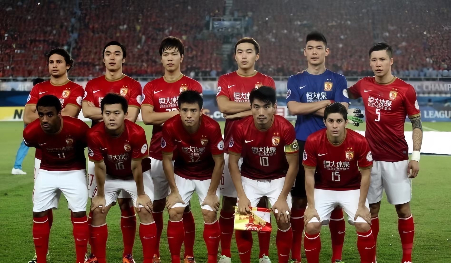 包含全国足球联赛对垒势均力敌:恒大战平一方的词条 包含全国足球联赛对垒势均力敌:恒大战平一方的词条