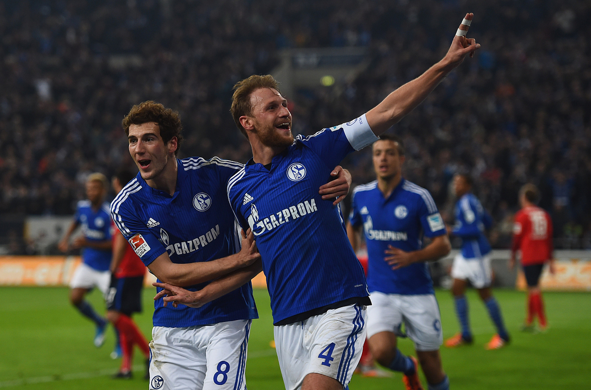 B体育视频-沙尔克04主场取胜科隆，结束连败困境