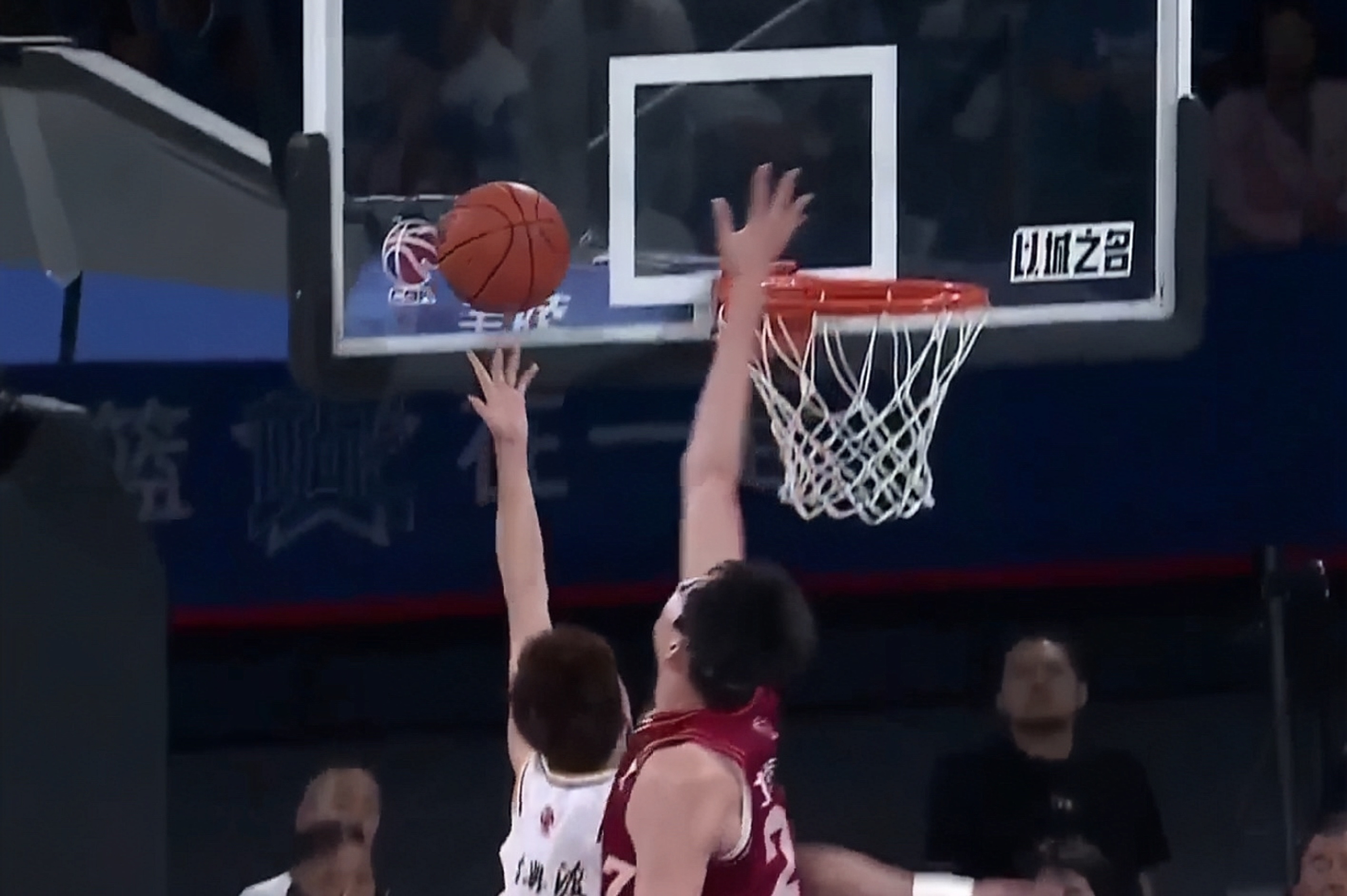 B体育在线-周琦在CBA比赛中再次刷新得分记录，助球队取得关键胜利的简单介绍