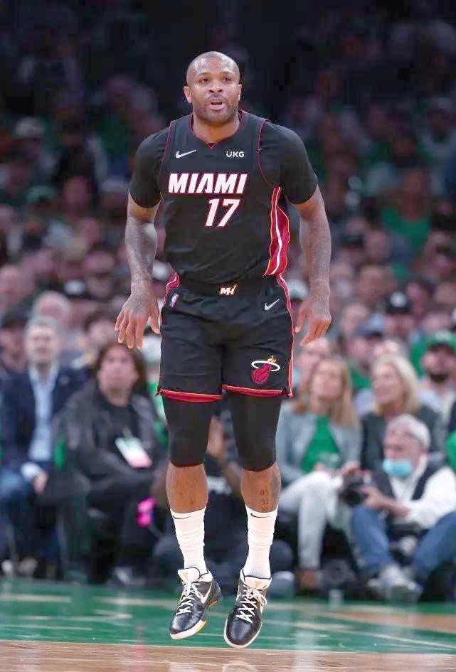 B体育注册-热火新秀逐渐崭露头角，成为关注焦点